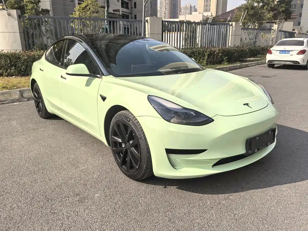 Tesla Model 3 — фото 3