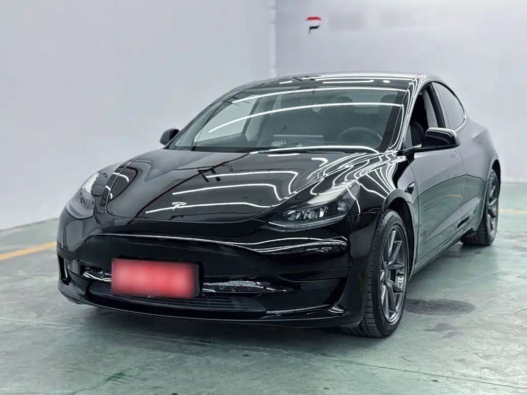 Tesla Model 3 — фото 2