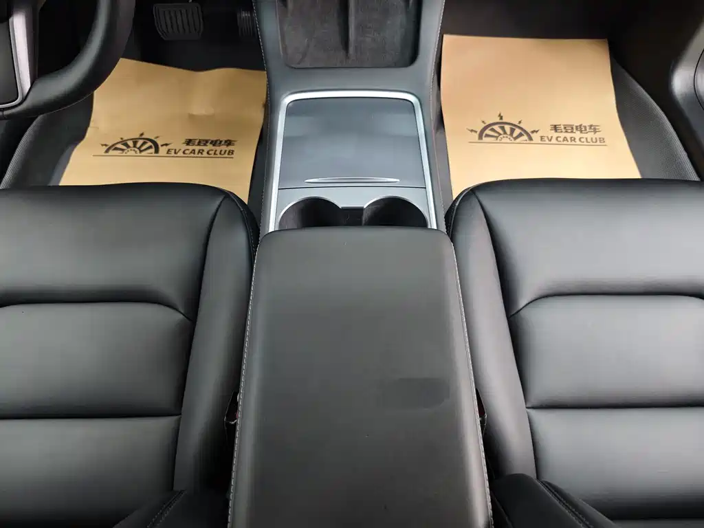 Tesla Model 3 — фото 17