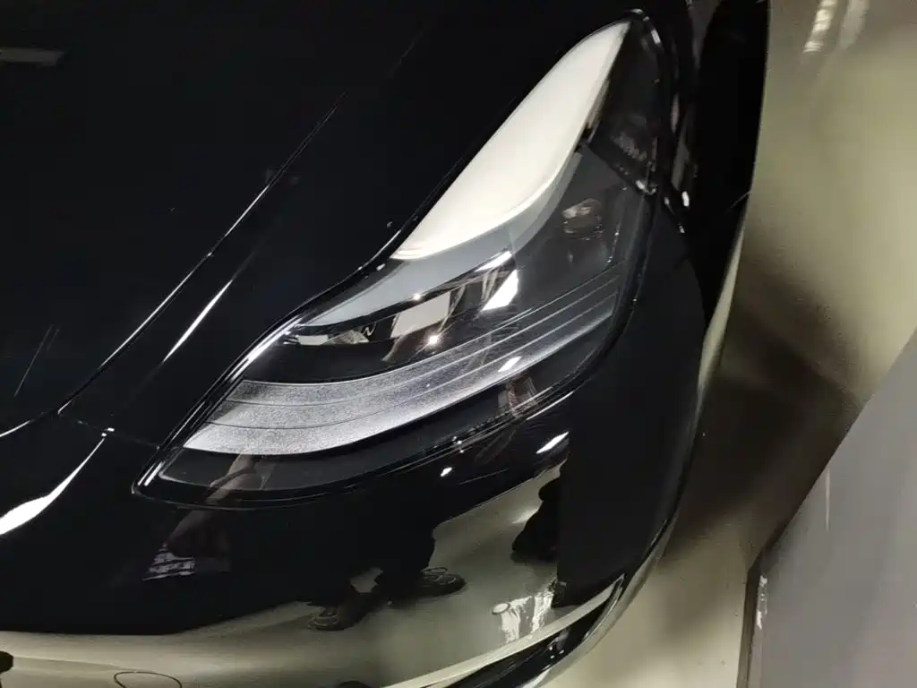 Tesla Model Y — фото 24