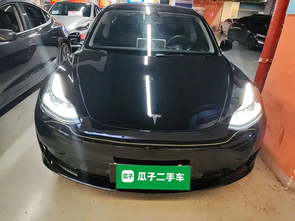 Tesla Model 3 — фото 3