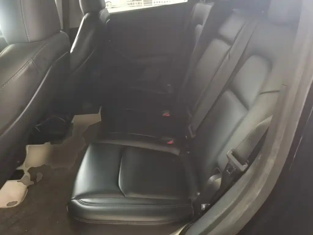 Tesla Model Y — фото 17