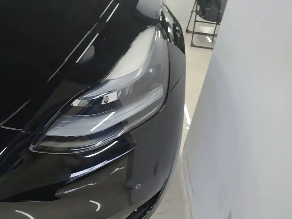 Tesla Model Y — фото 24