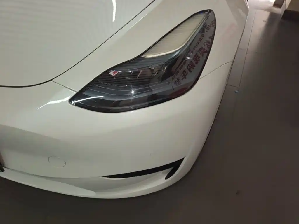 Tesla Model Y — фото 24