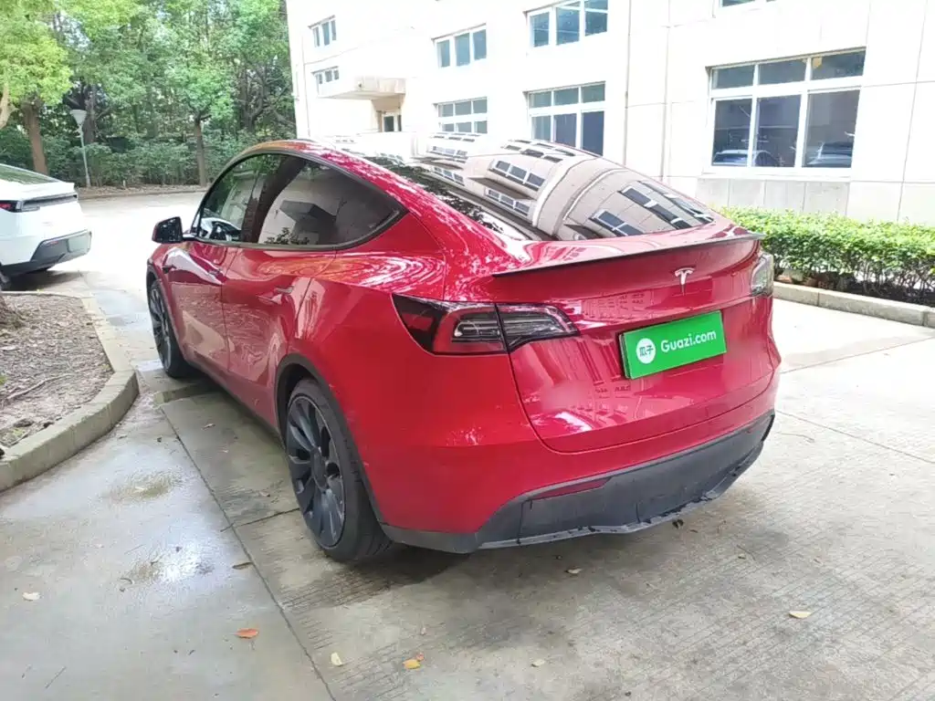 Tesla Model Y — фото 23