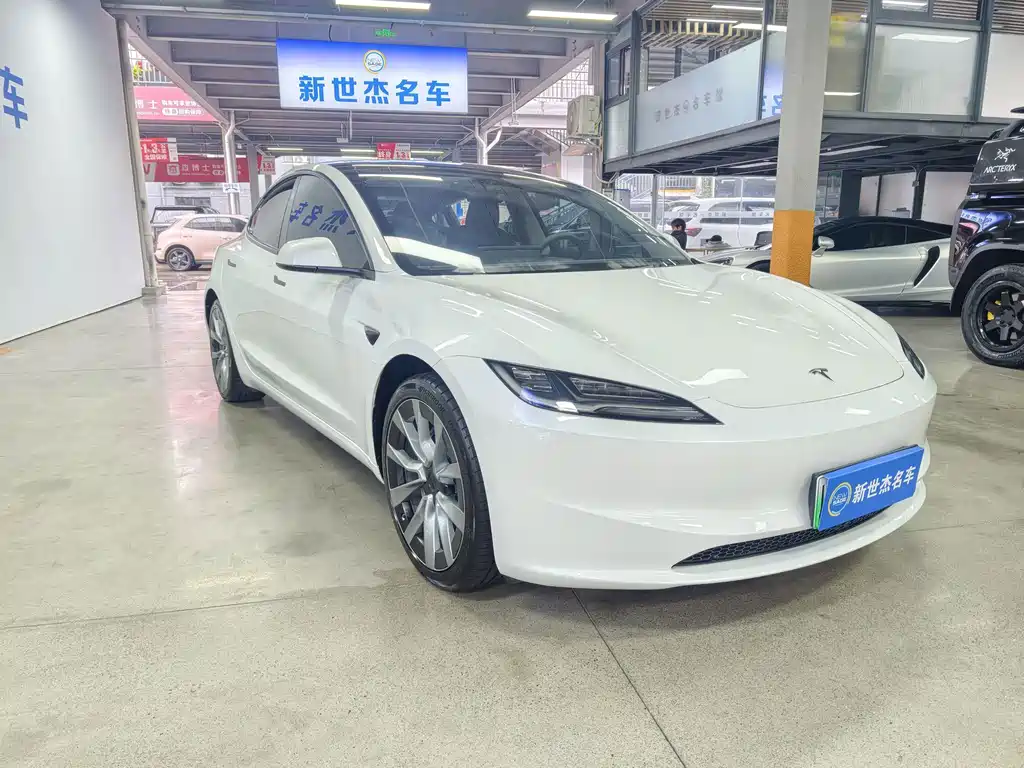 Tesla Model 3 — фото 4