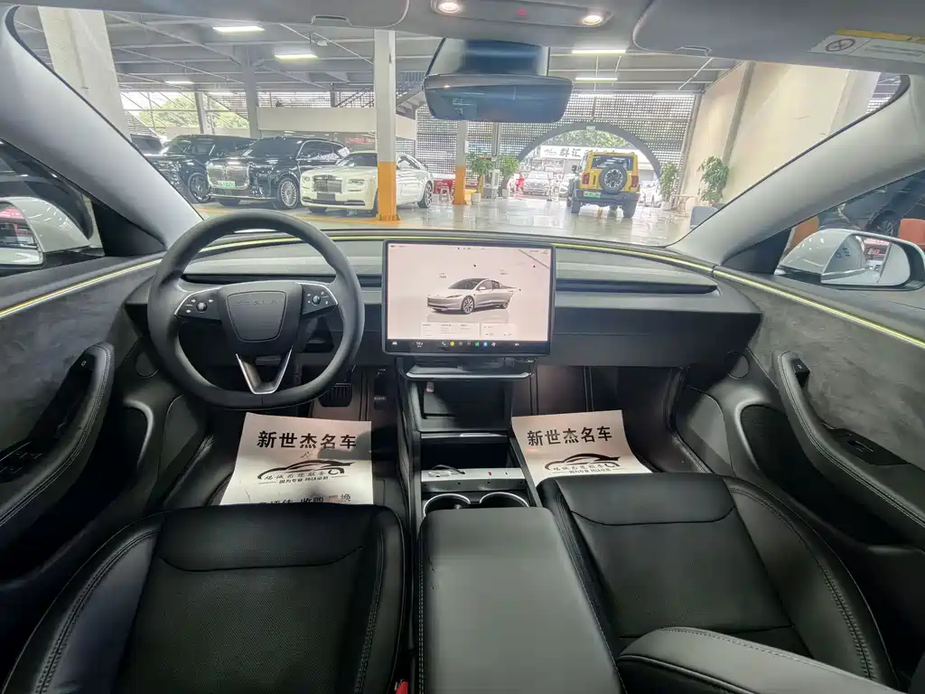 Tesla Model 3 — фото 7