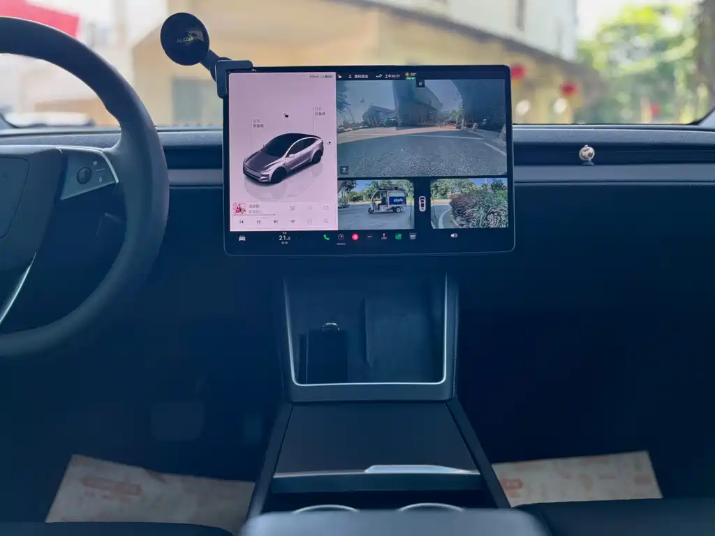 Tesla Model Y — фото 21
