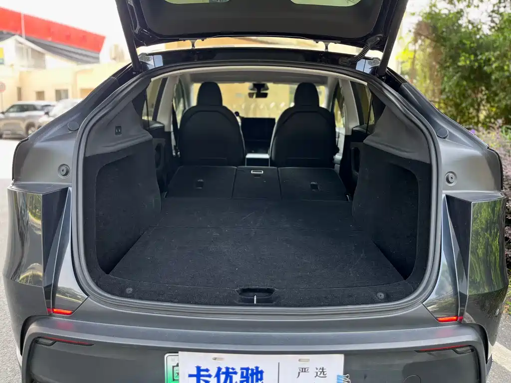 Tesla Model Y — фото 26