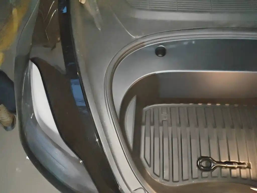 Tesla Model 3 — фото 19