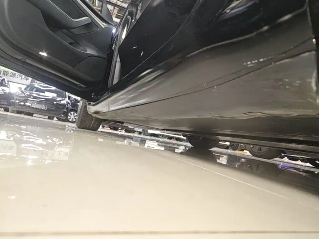 Tesla Model 3 — фото 22
