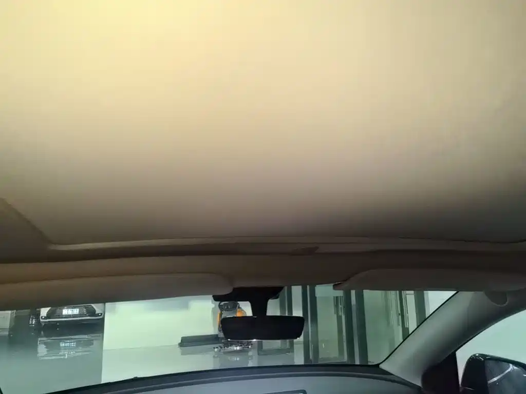 Tesla Model Y — фото 18