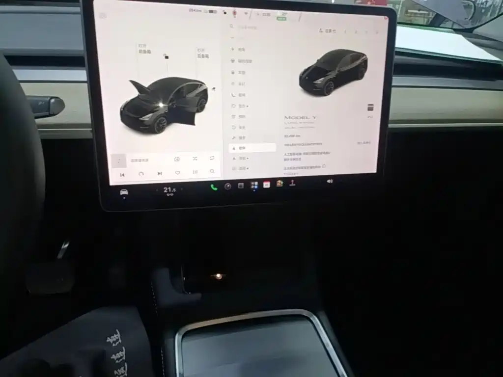 Tesla Model Y — фото 13
