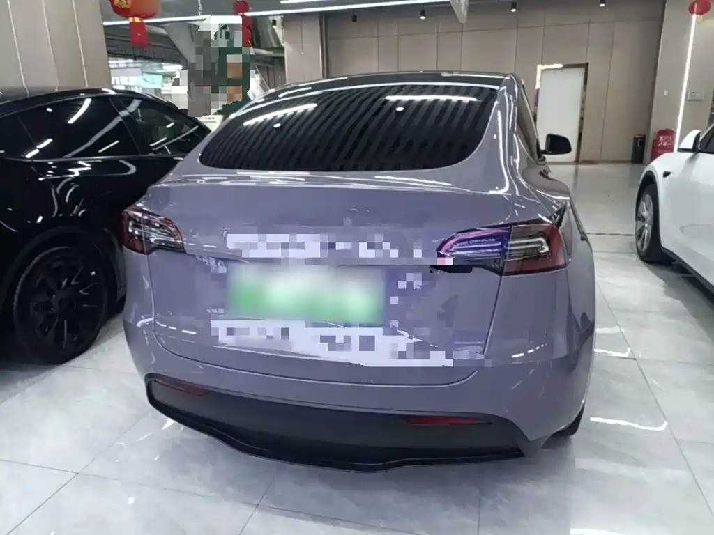Tesla Model Y — фото 6