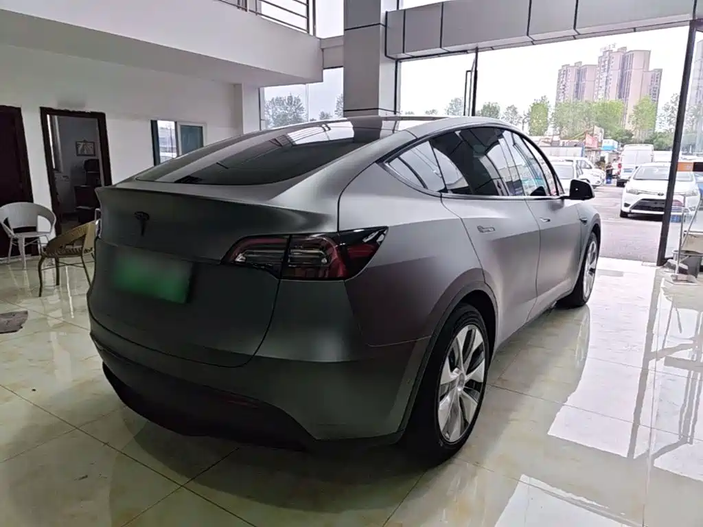 Tesla Model Y — фото 7