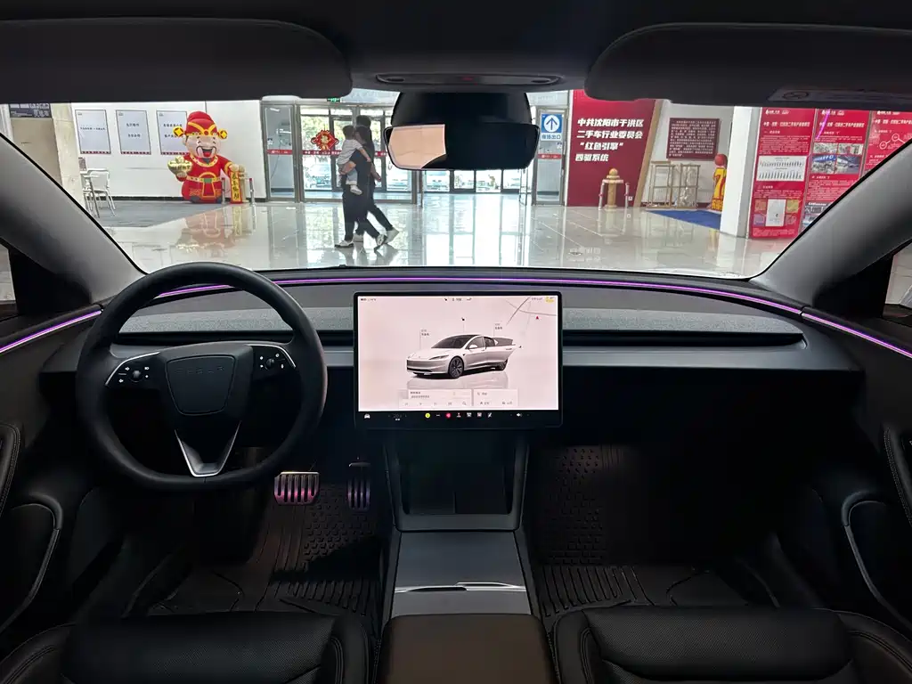 Tesla Model 3 — фото 15