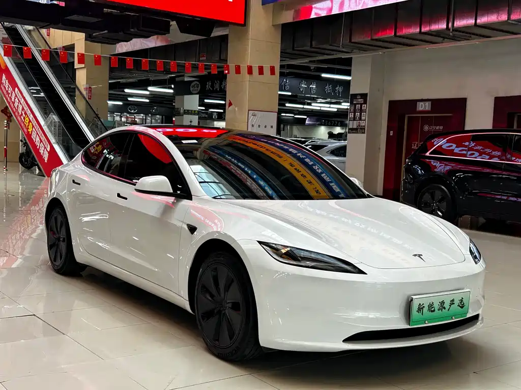 Tesla Model 3 — фото 3