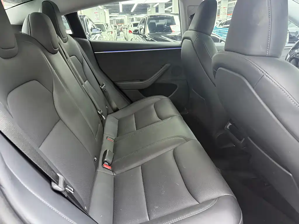 Tesla Model 3 — фото 19
