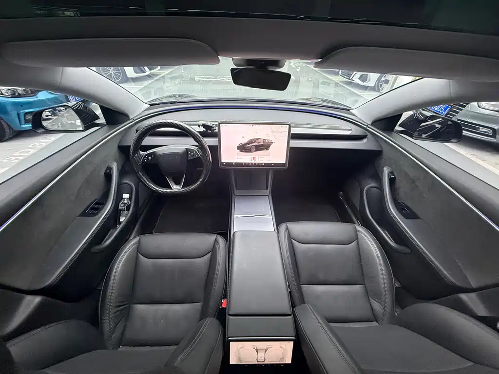 Tesla Model 3 — фото 9