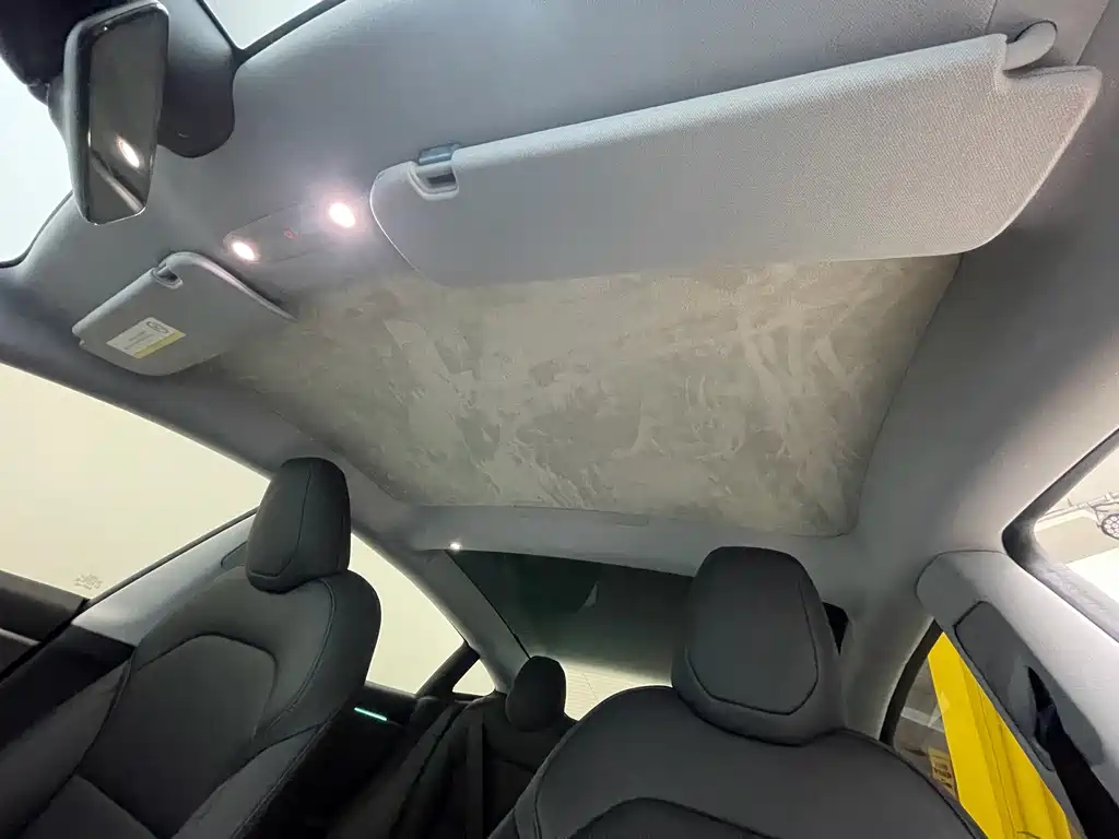 Tesla Model 3 — фото 10