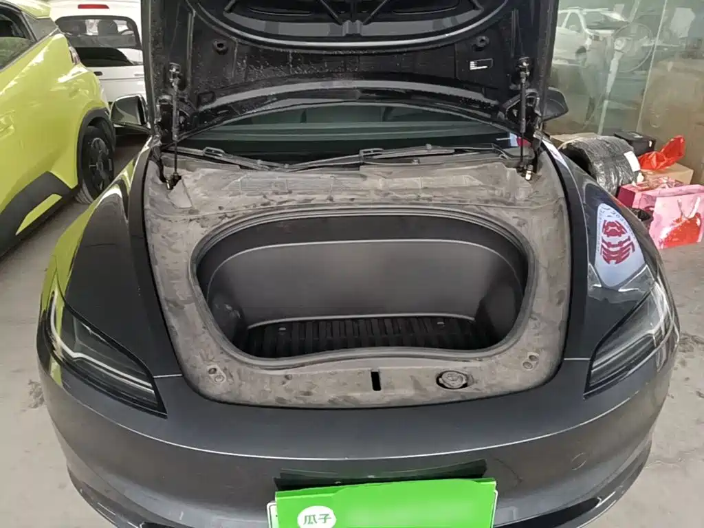 Tesla Model 3 — фото 20