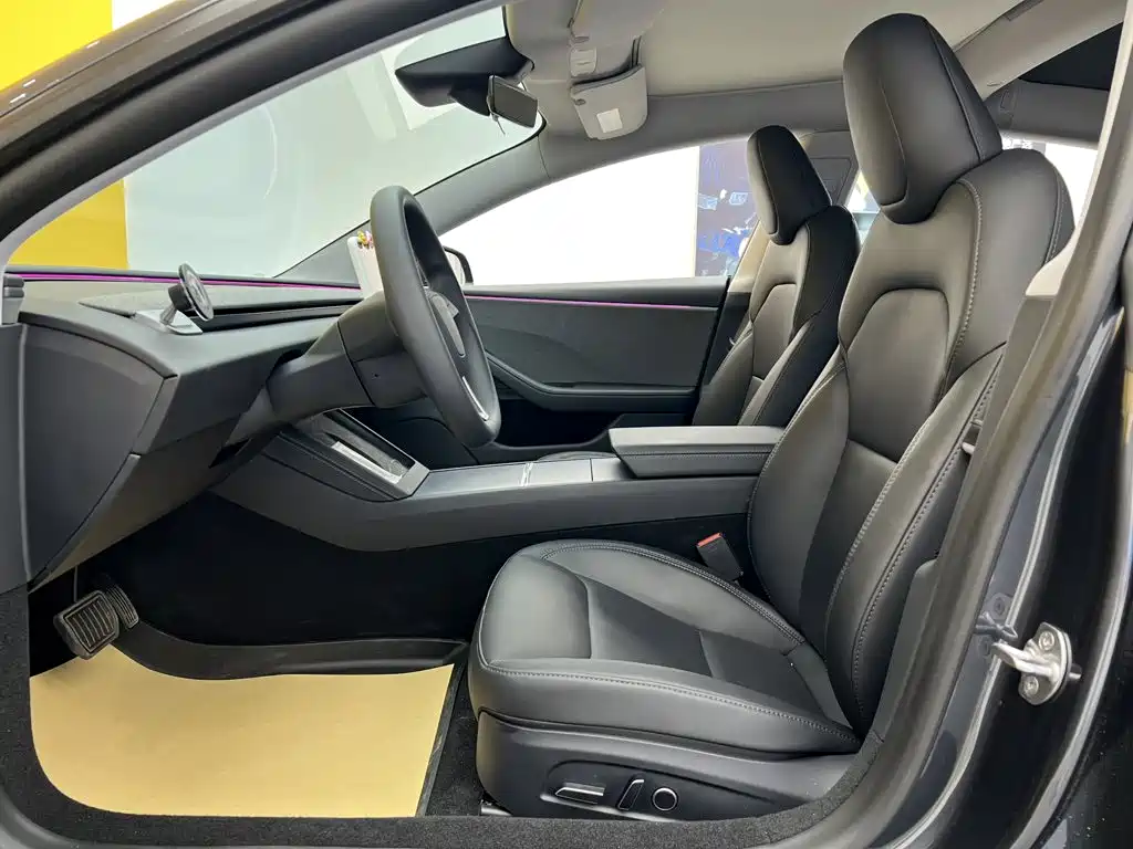 Tesla Model 3 — фото 20