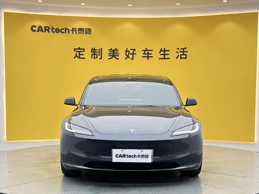 Tesla Model 3 — фото 3