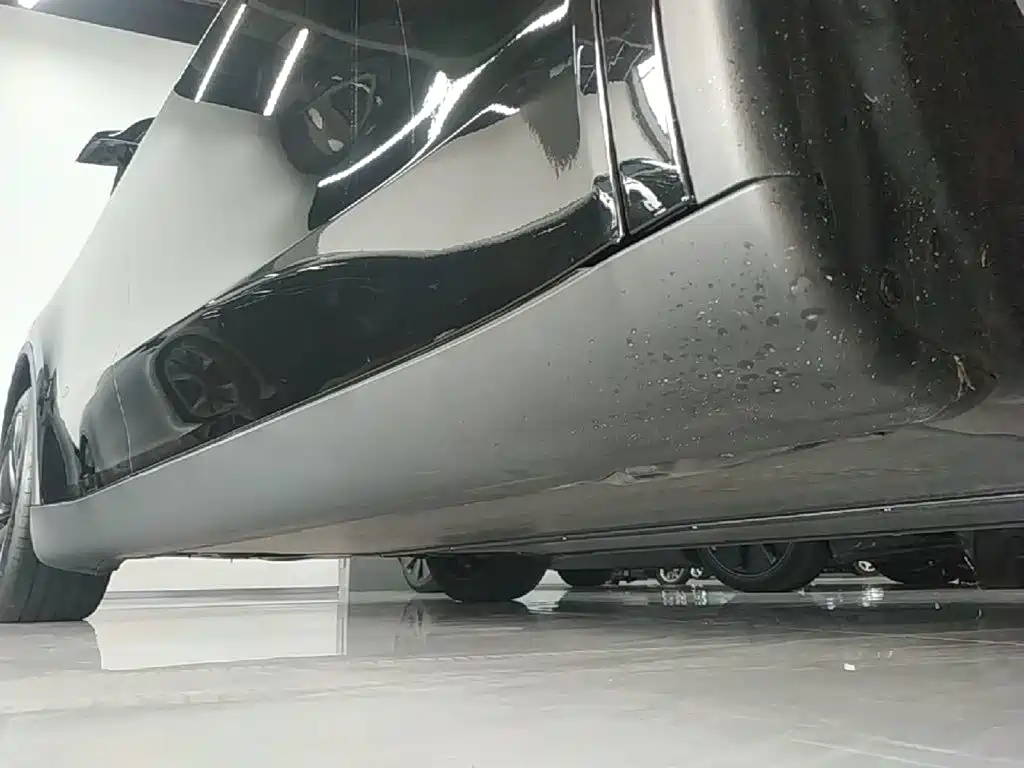 Tesla Model Y — фото 21
