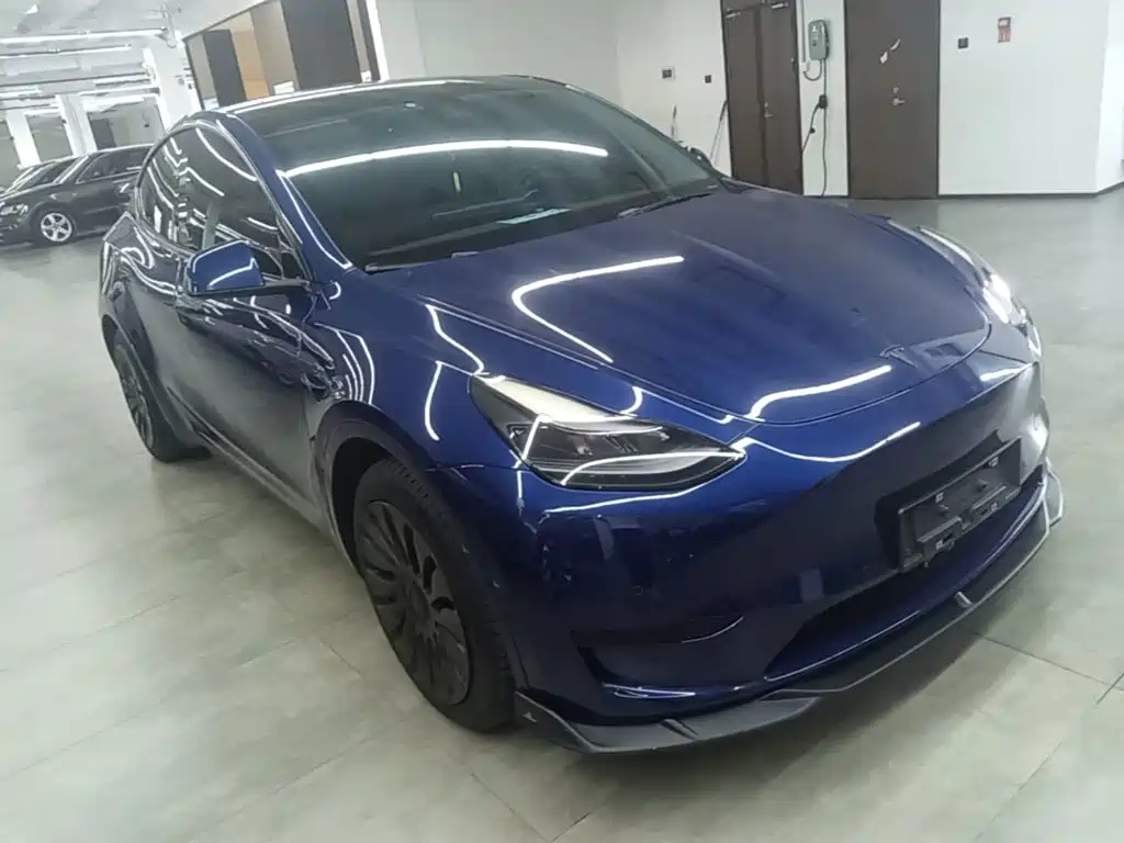 Tesla Model Y — фото 4