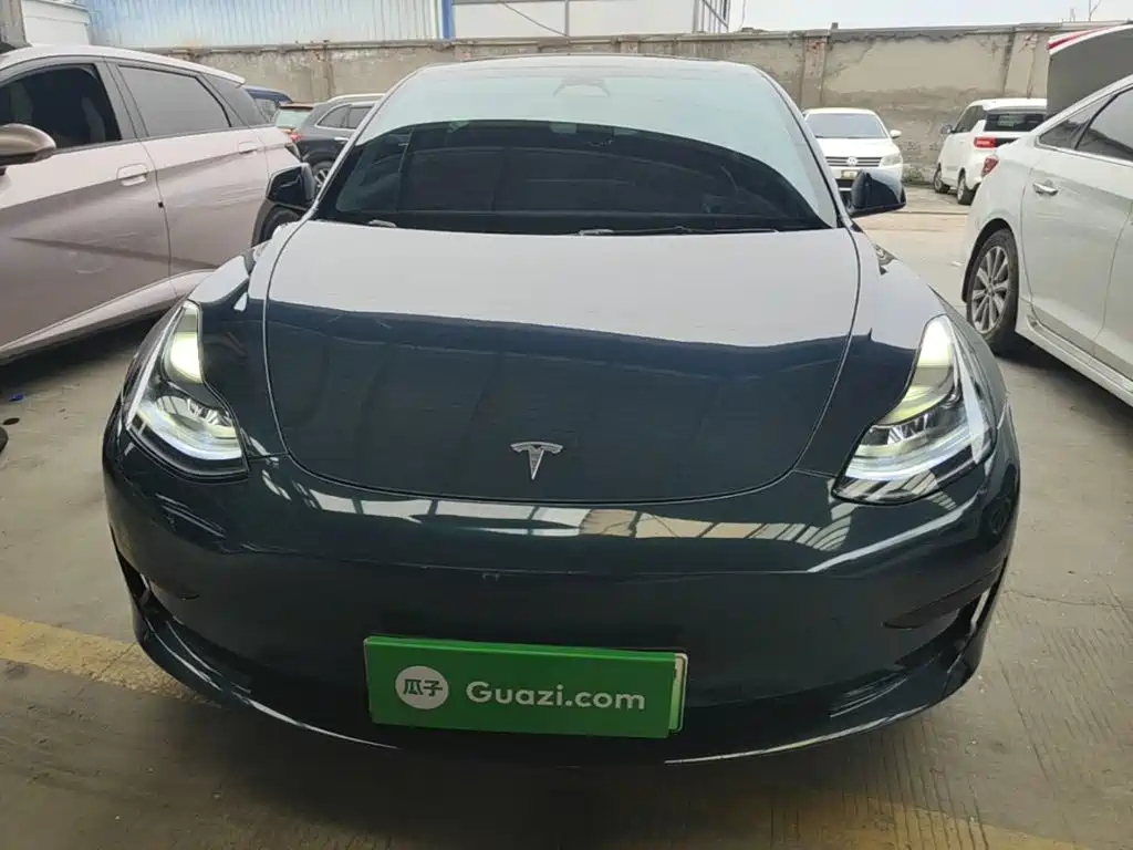 Tesla Model 3 — фото 3