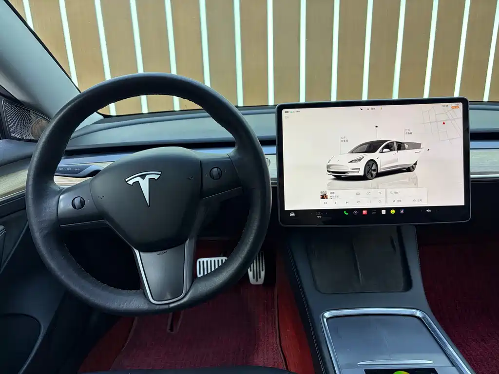 Tesla Model 3 — фото 6