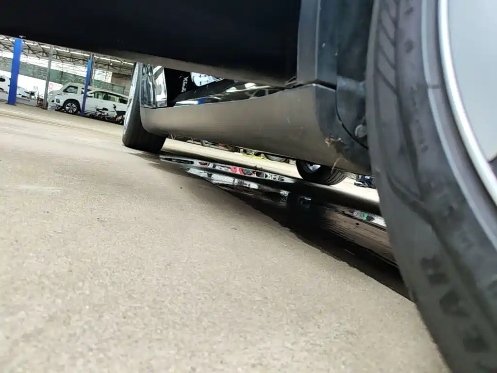 Tesla Model Y — фото 19