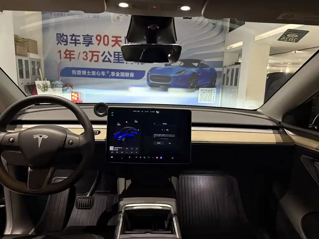 Tesla Model Y — фото 7