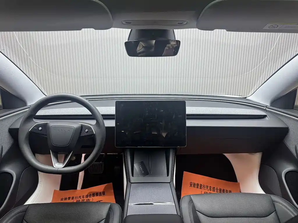 Tesla Model 3 — фото 3