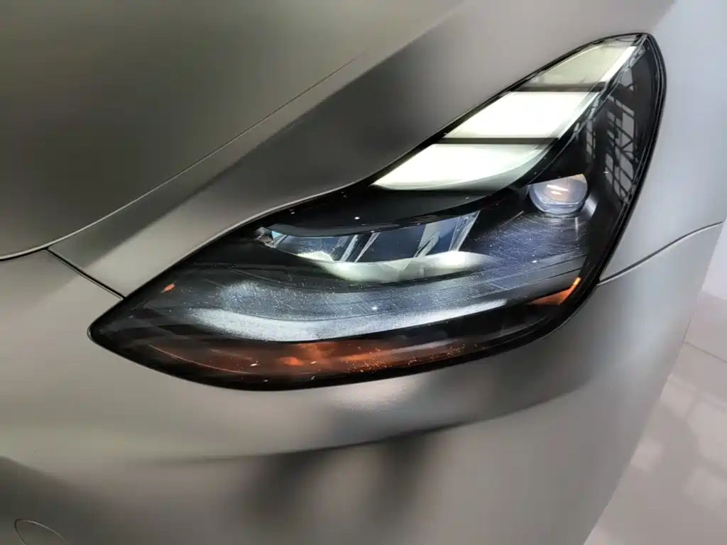 Tesla Model Y — фото 24