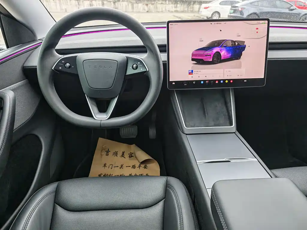 Tesla Model Y — фото 9