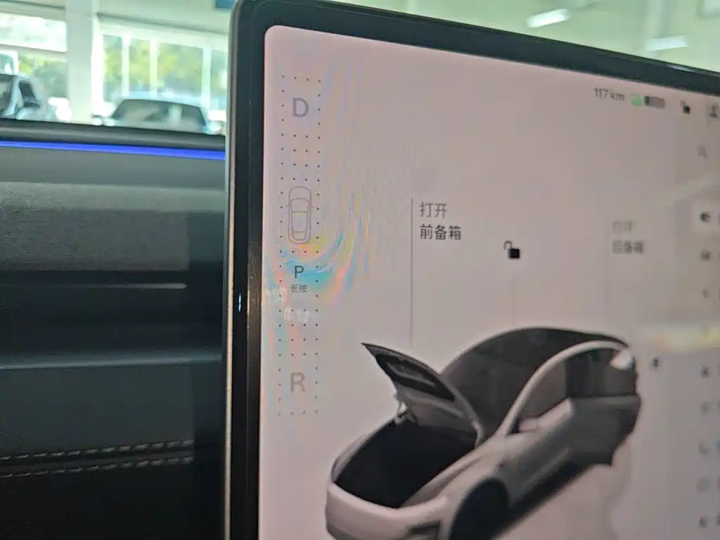 Tesla Model Y — фото 14