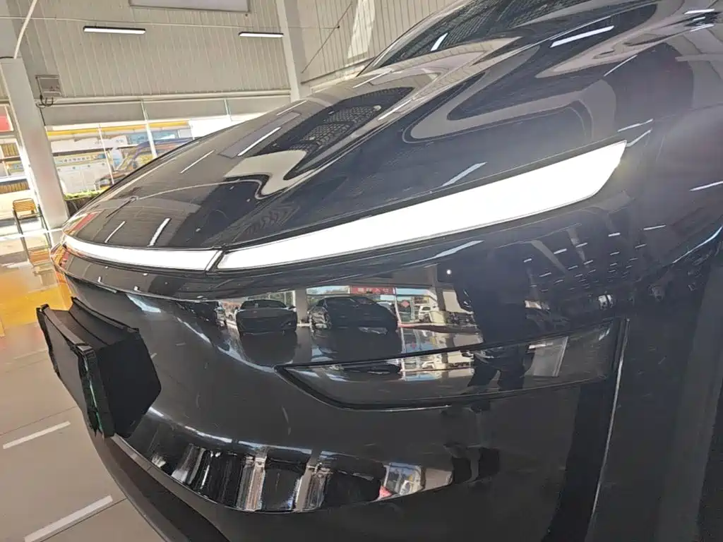Tesla Model Y — фото 24