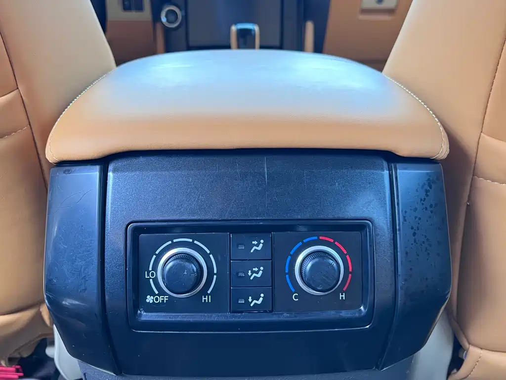 Toyota Prado (Import) — фото 14