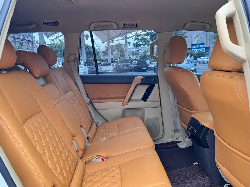 Toyota Prado (Import) — фото 17