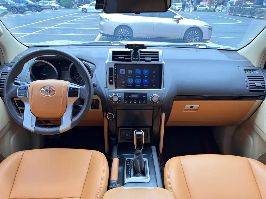 Toyota Prado (Import) — фото 10