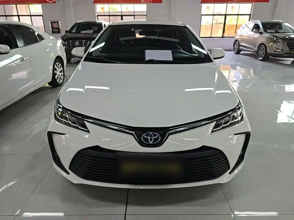 Toyota Corolla — фото 3