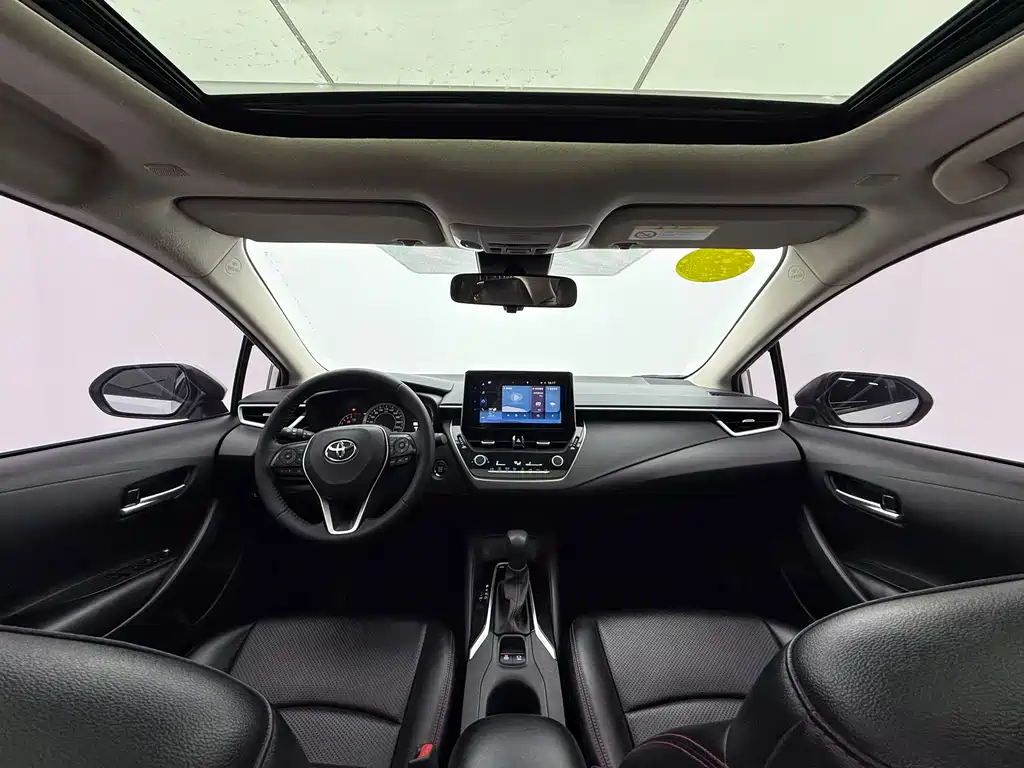 Toyota Corolla — фото 9