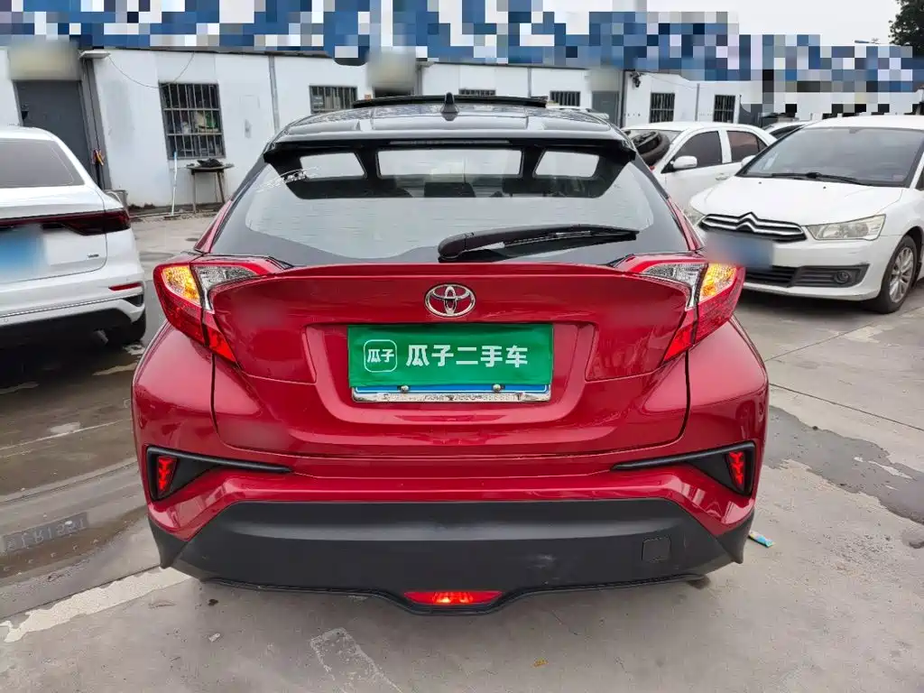 Toyota C-HR — фото 6