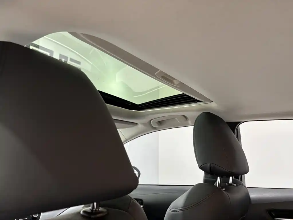 Toyota Corolla — фото 17