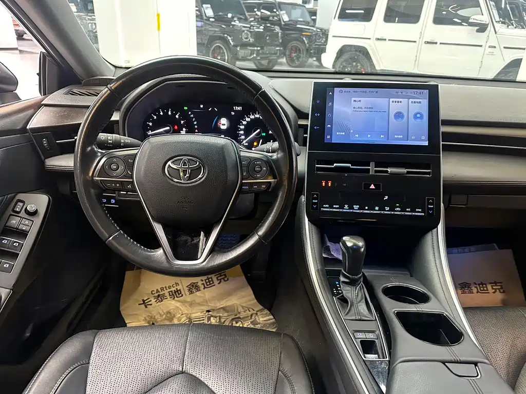 Toyota Avalon — фото 10