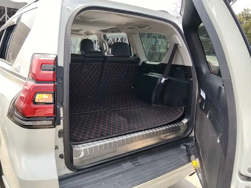 Toyota Prado — фото 15