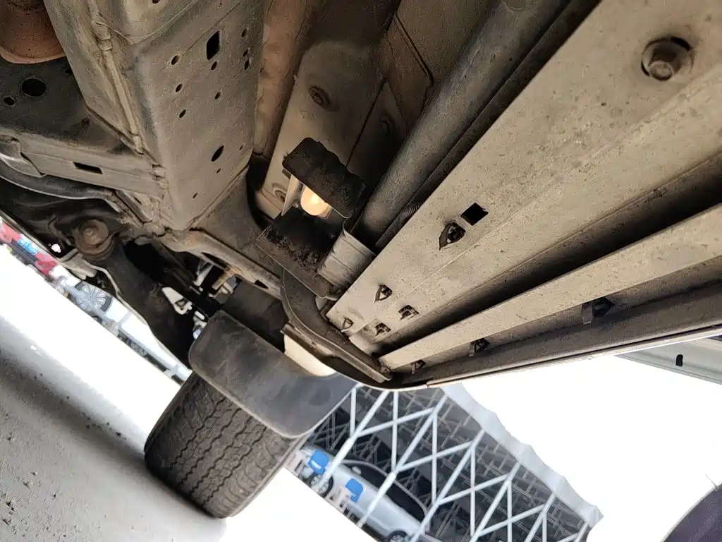 Toyota Prado — фото 19