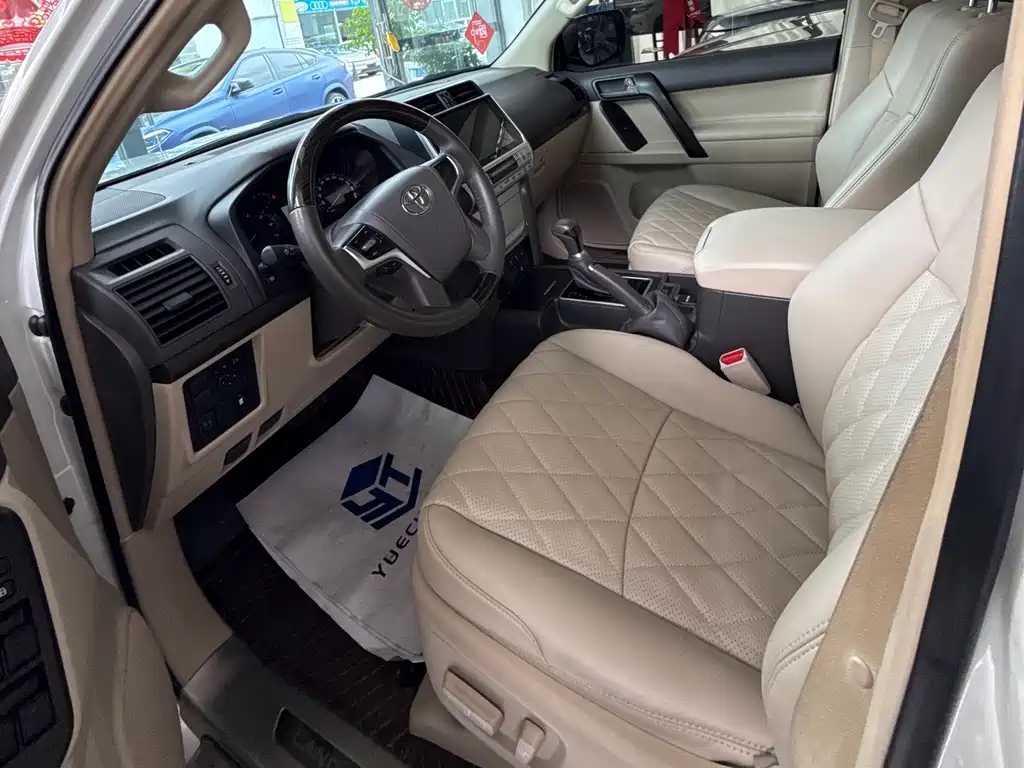 Toyota Prado (Import) — фото 11