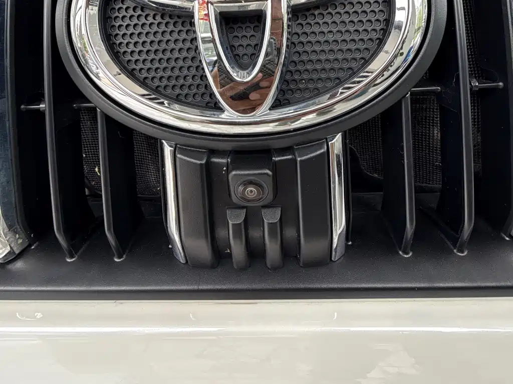 Toyota Prado (Import) — фото 21